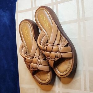 Bella Vita Ned-Italy Whiskey Leather Platform Sandals